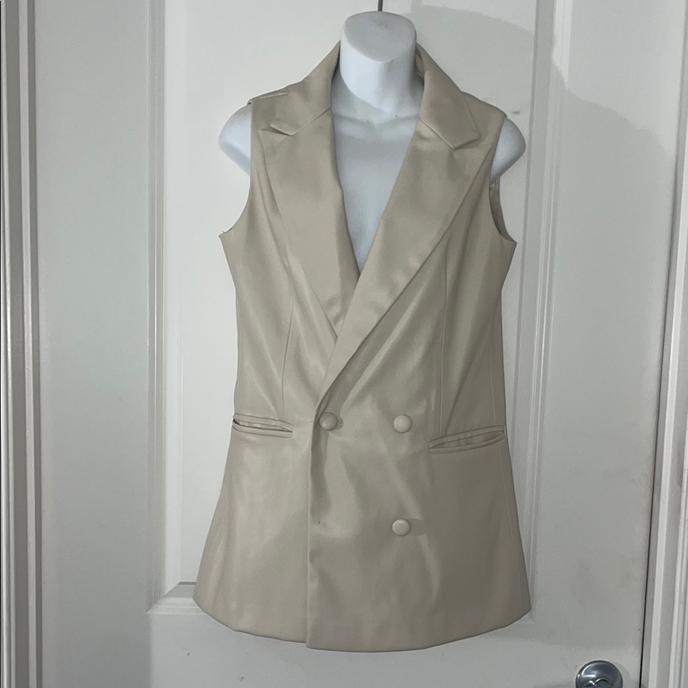 Jason Wu || Women's Cream Sleeveless Blazer Vest